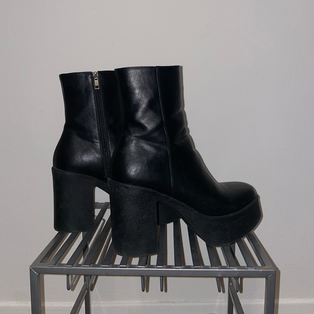 LAMODA MY HERO PLATFORM ANKLE BOOTS